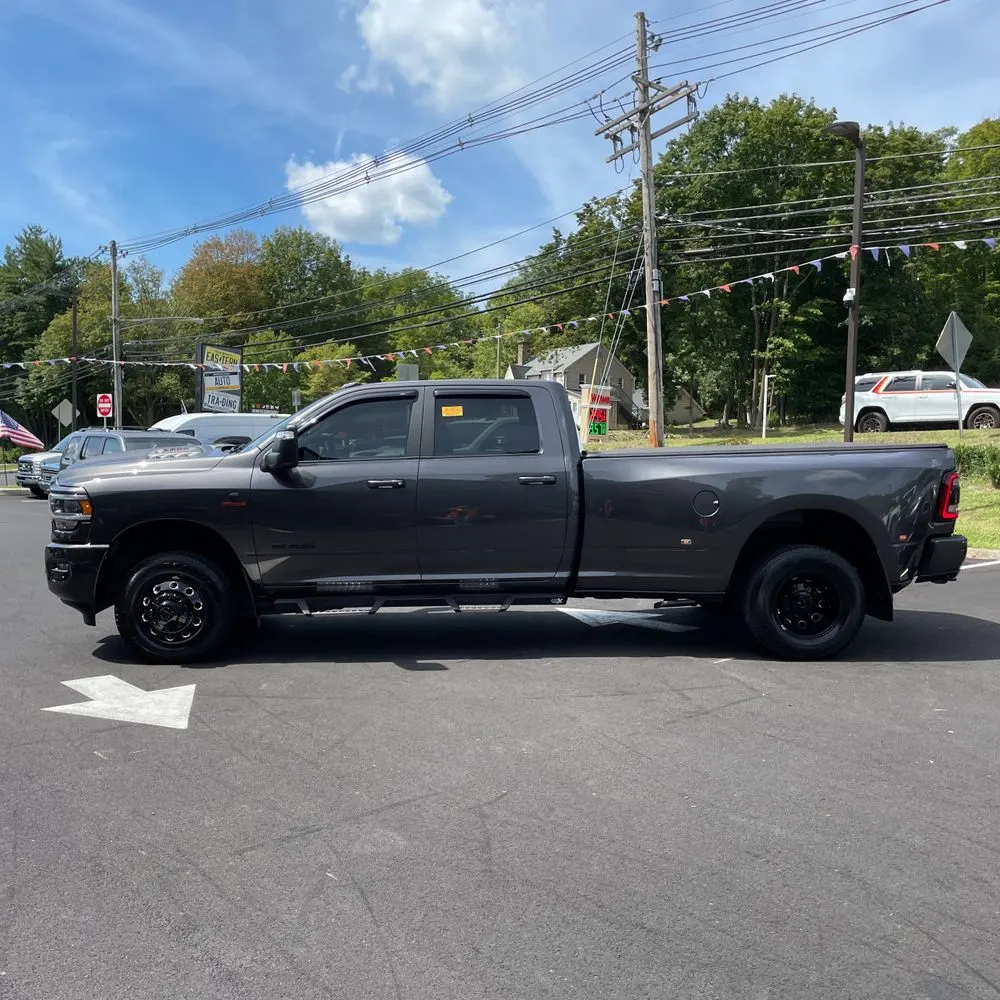 2024 Ram 3500 Laramie