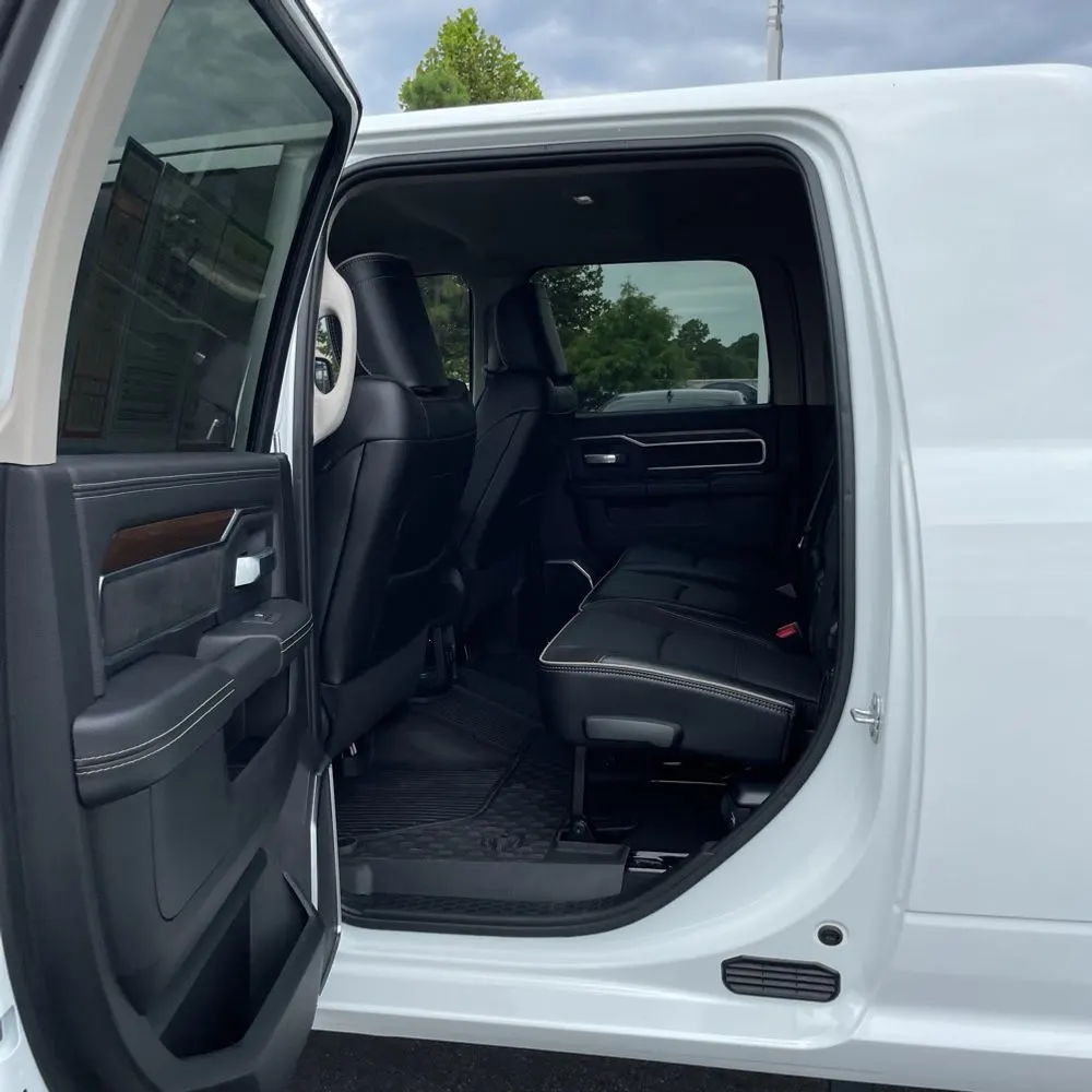 2024 Ram 3500 Laramie