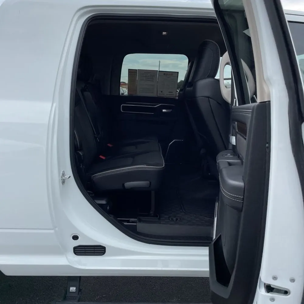 2024 Ram 3500 Laramie