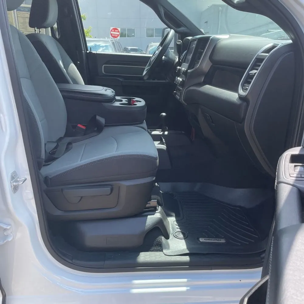 2023 Ram 3500 Cab/Chassis SLT