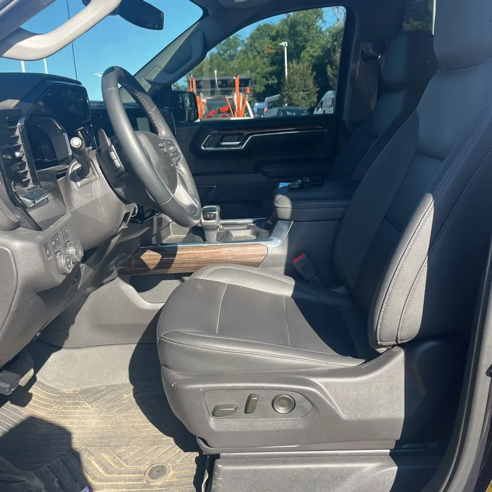 2024 Chevrolet Silverado 1500 LT Trail Boss