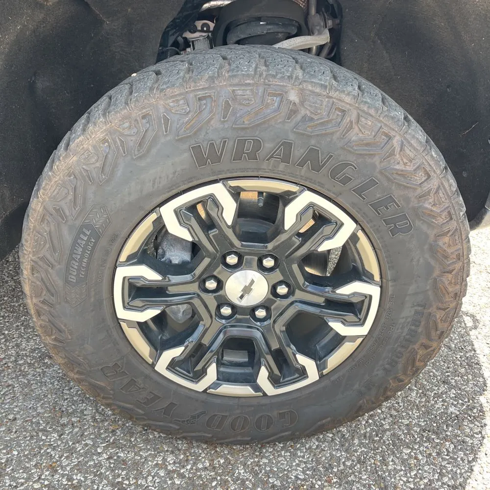 2024 Chevrolet Silverado 1500 ZR2