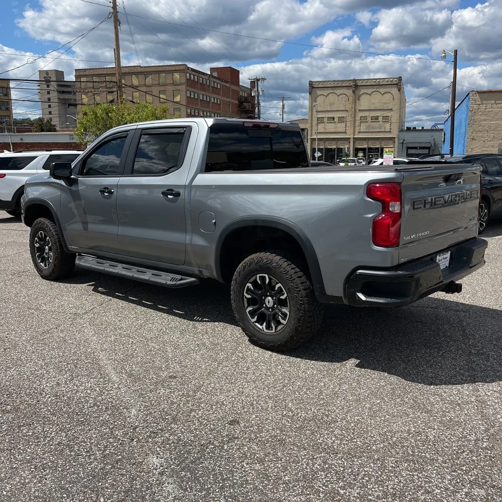 2024 Chevrolet Silverado 1500 ZR2