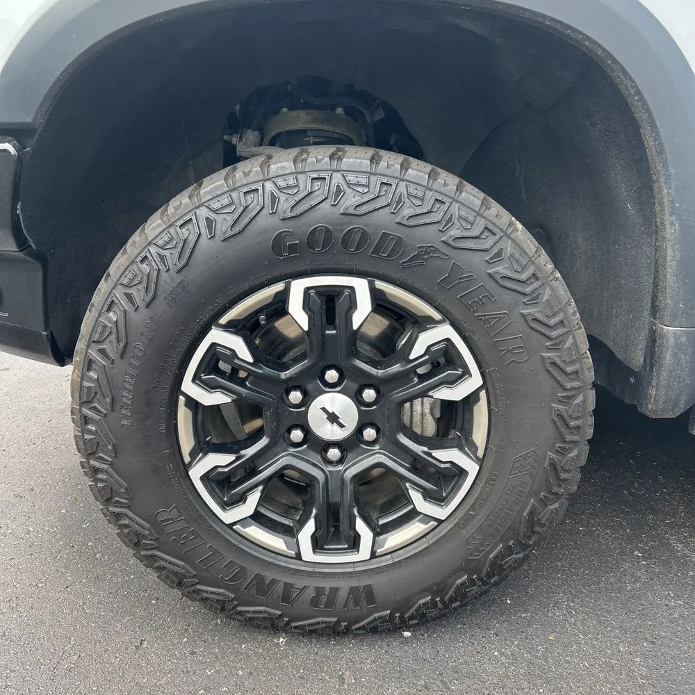2024 Chevrolet Silverado 1500 ZR2