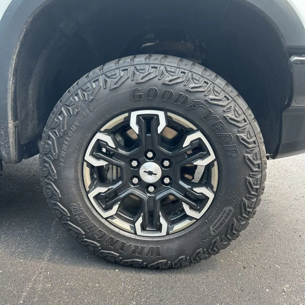 2024 Chevrolet Silverado 1500 ZR2