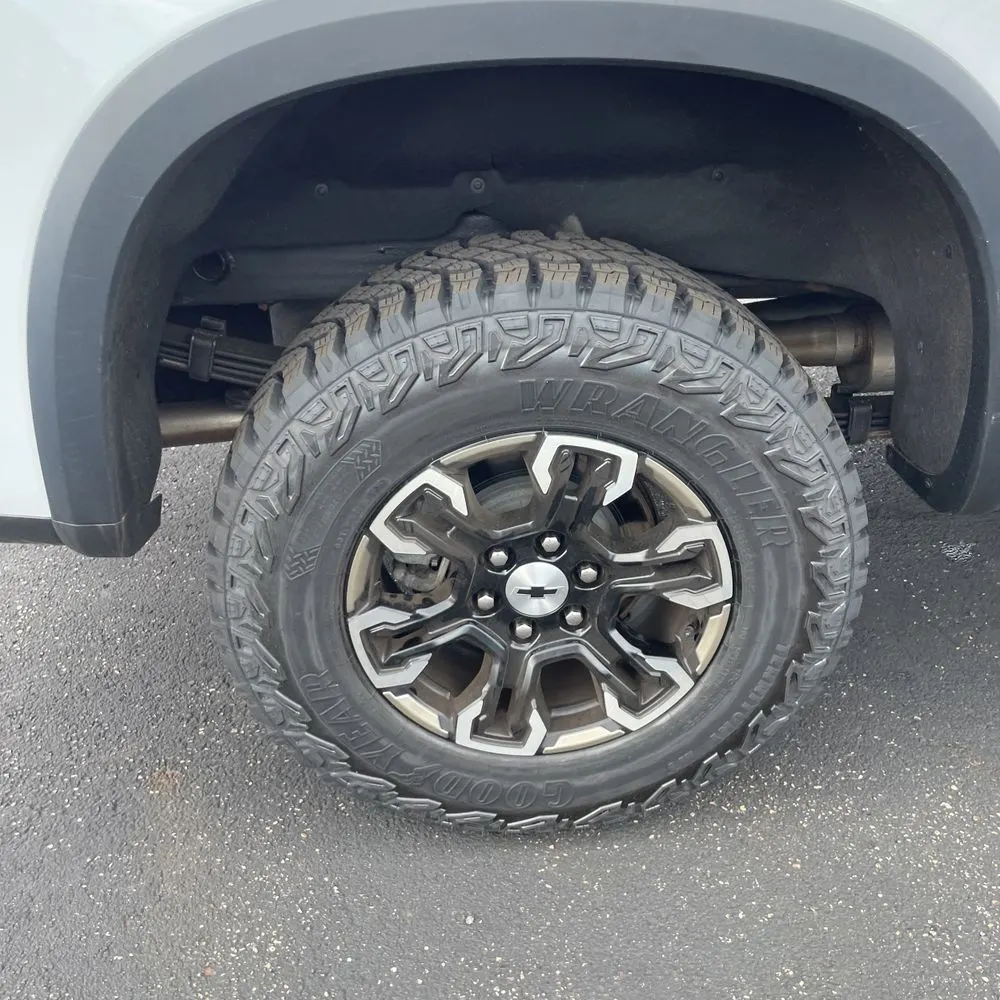 2023 Chevrolet Silverado 1500 ZR2