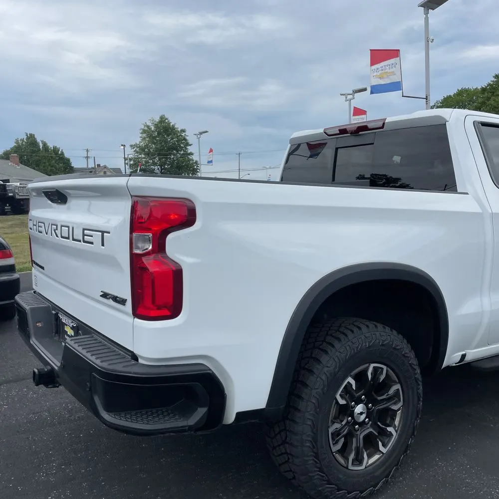 2023 Chevrolet Silverado 1500 ZR2