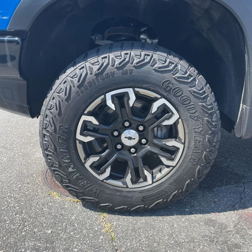 2023 Chevrolet Silverado 1500 ZR2