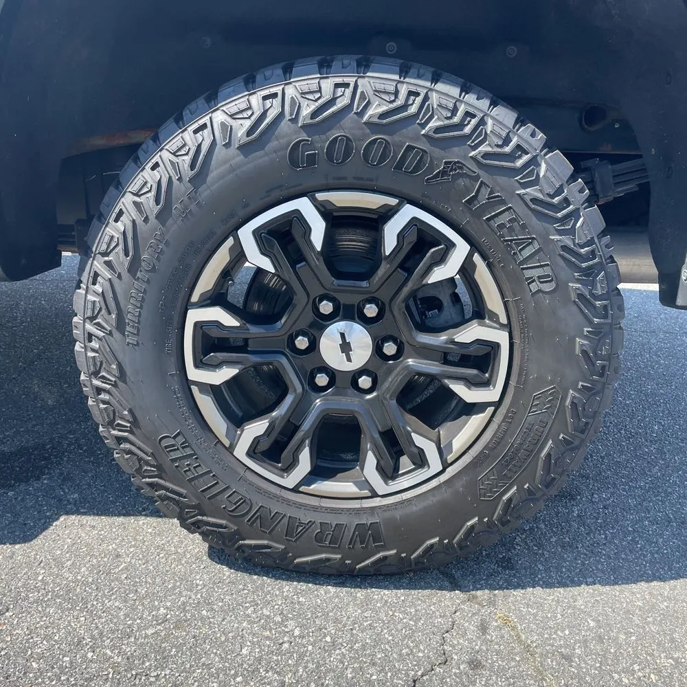 2023 Chevrolet Silverado 1500 ZR2