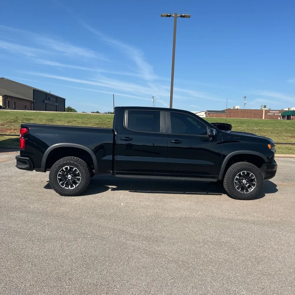 2024 Chevrolet Silverado 1500 ZR2
