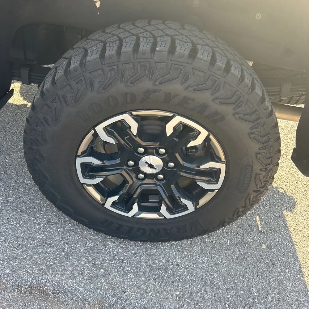 2024 Chevrolet Silverado 1500 ZR2