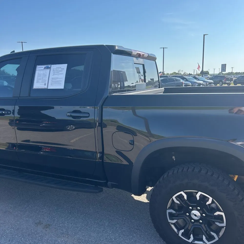 2024 Chevrolet Silverado 1500 ZR2