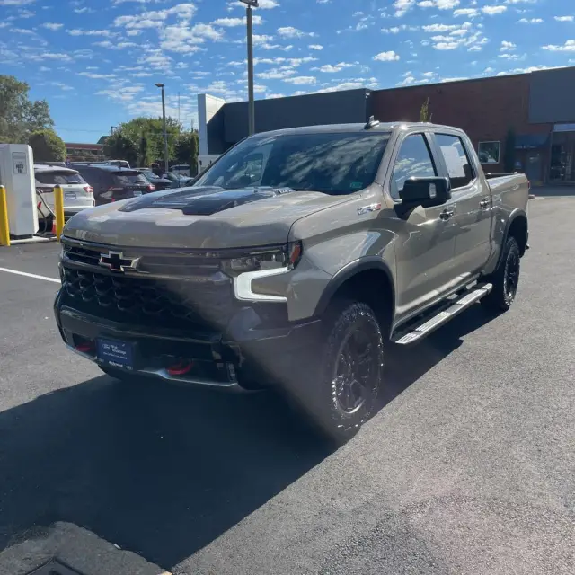 2023 Chevrolet Silverado 1500 ZR2