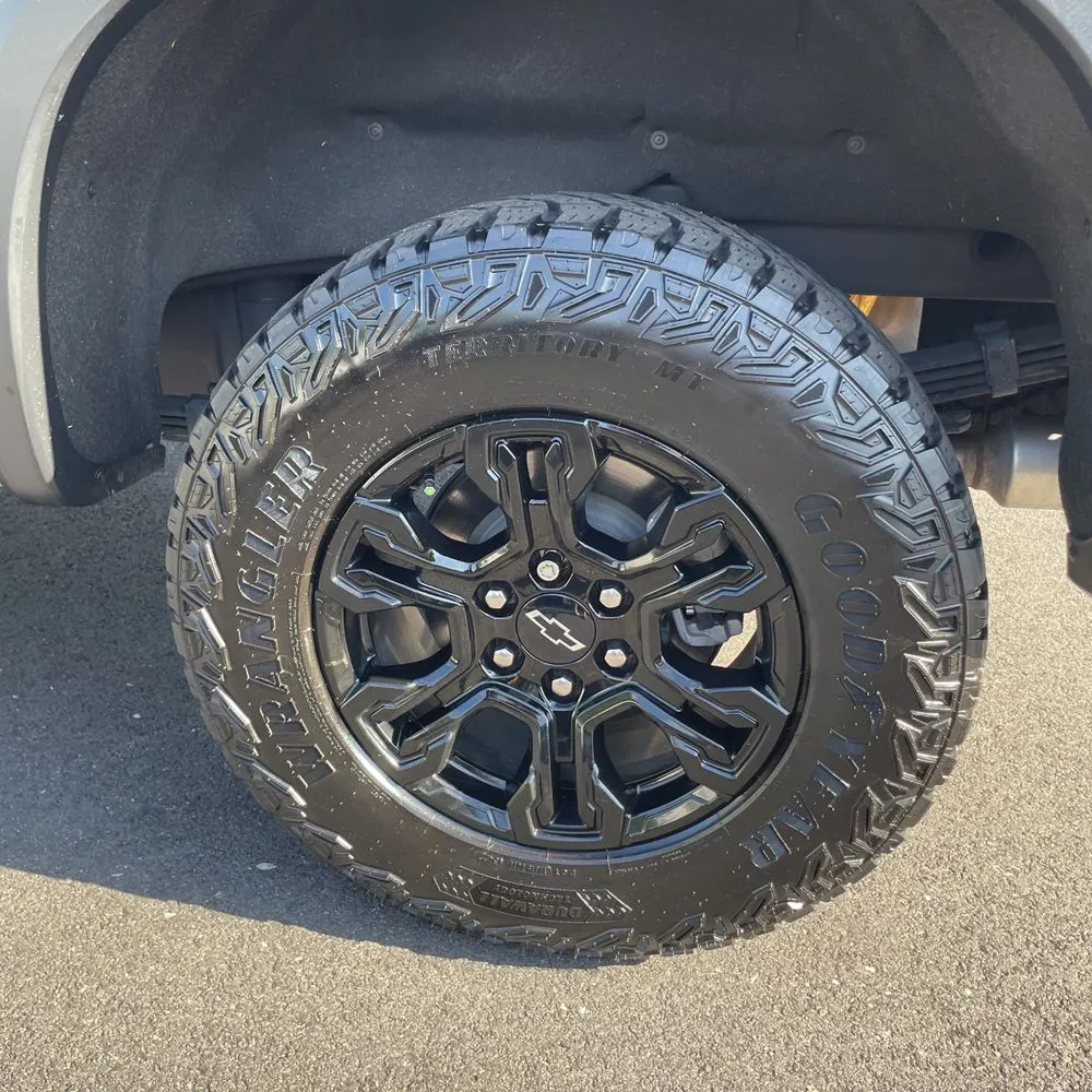 2023 Chevrolet Silverado 1500 ZR2