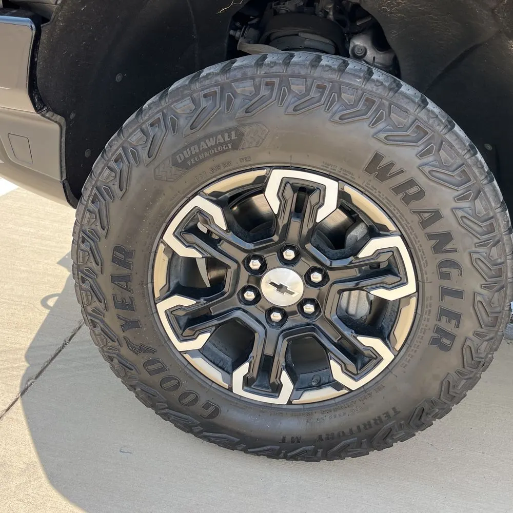 2023 Chevrolet Silverado 1500 ZR2