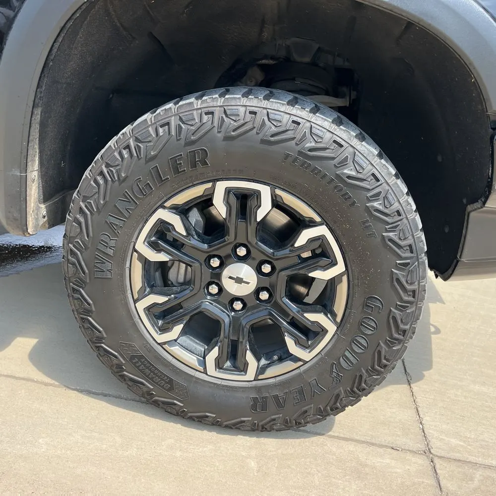 2023 Chevrolet Silverado 1500 ZR2