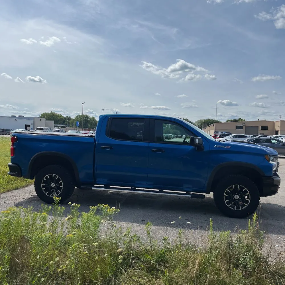 2023 Chevrolet Silverado 1500 ZR2
