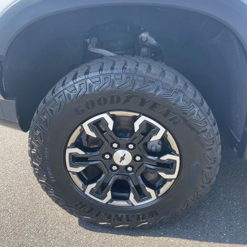 2023 Chevrolet Silverado 1500 ZR2