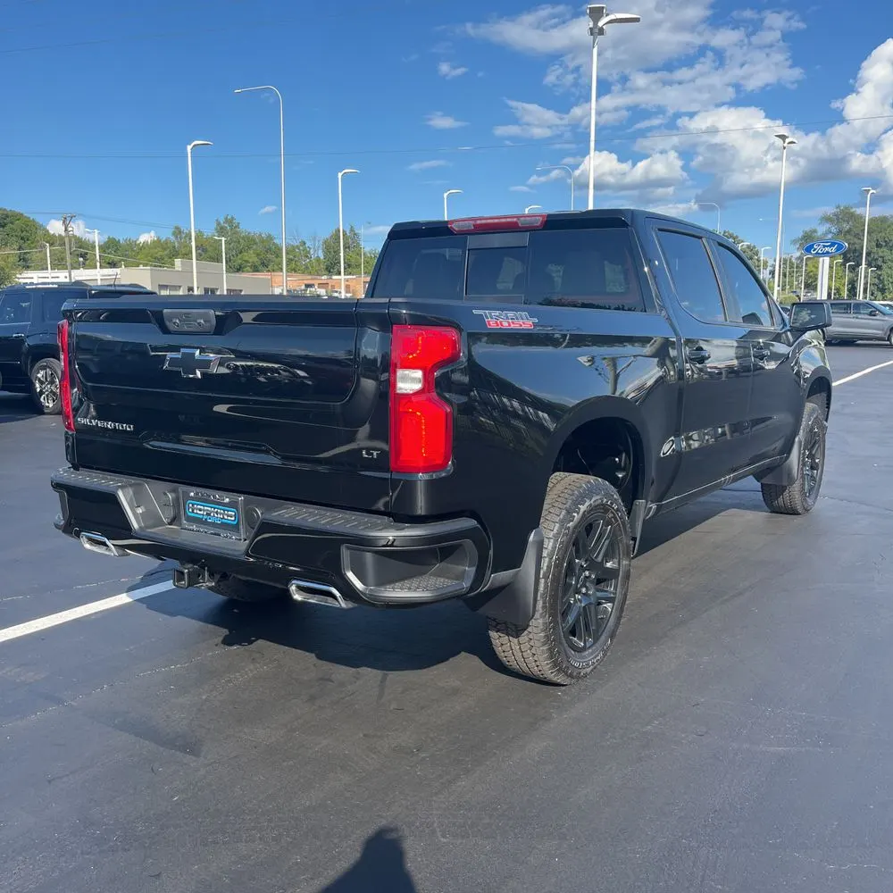 2025 Chevrolet Silverado 1500 LT Trail Boss