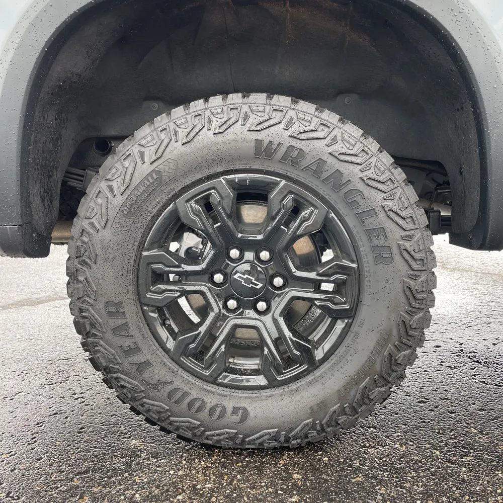 2025 Chevrolet Silverado 1500 ZR2