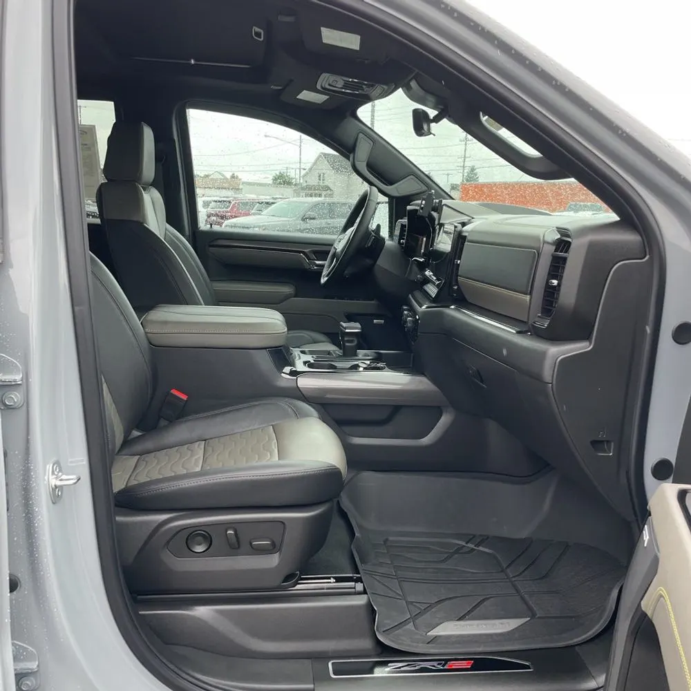 2025 Chevrolet Silverado 1500 ZR2