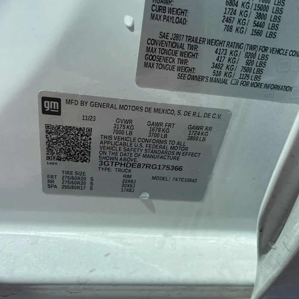 2024 GMC Sierra 1500 SLT