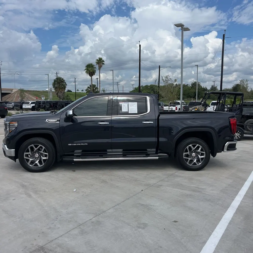 2024 GMC Sierra 1500 SLT