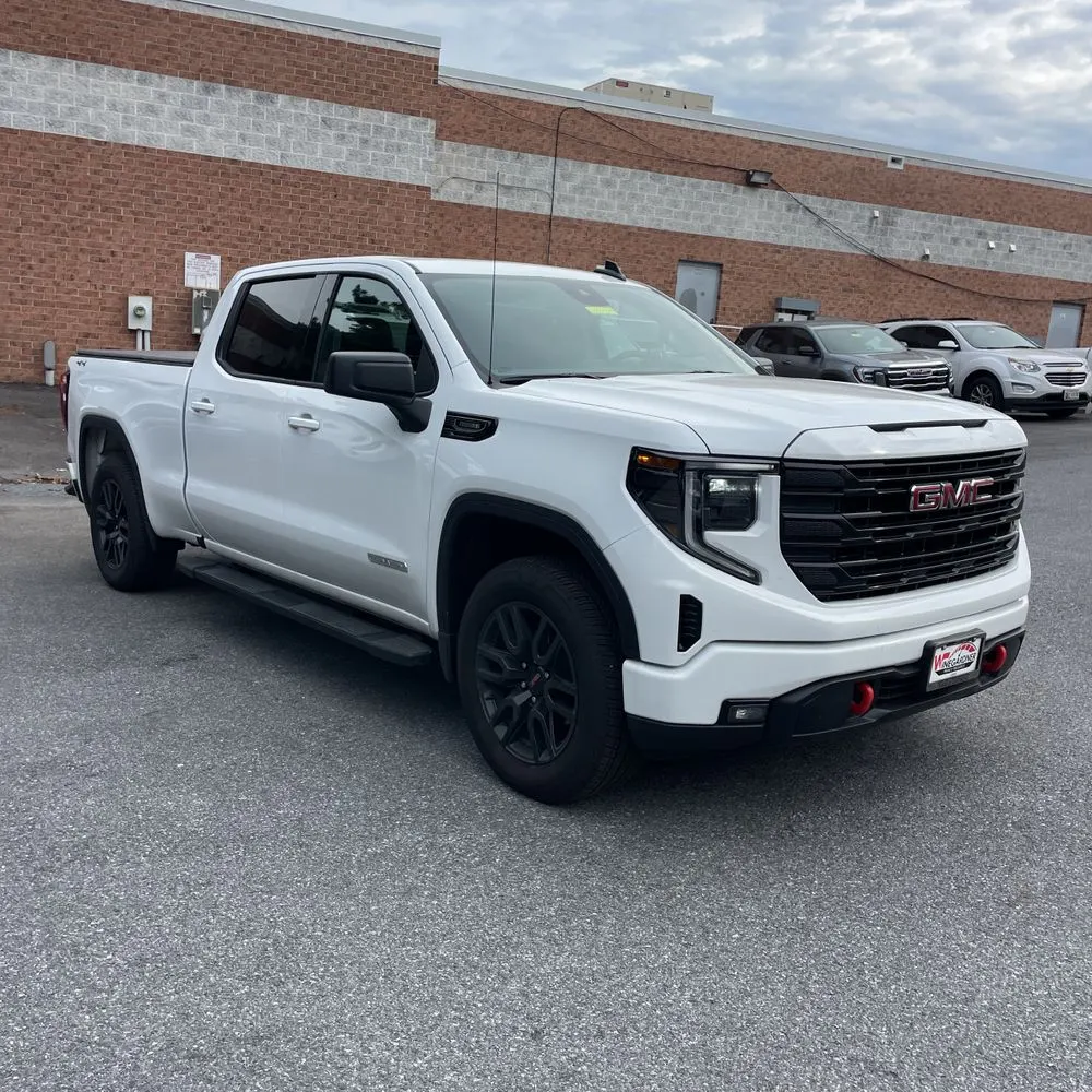 2025 GMC Sierra 1500 Elevation
