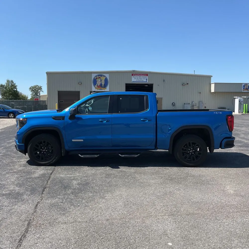2024 GMC Sierra 1500 Elevation