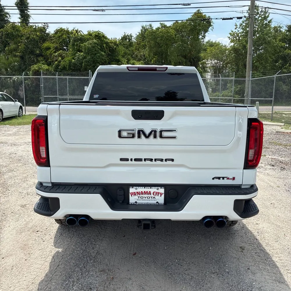 2022 GMC Sierra 1500 AT4