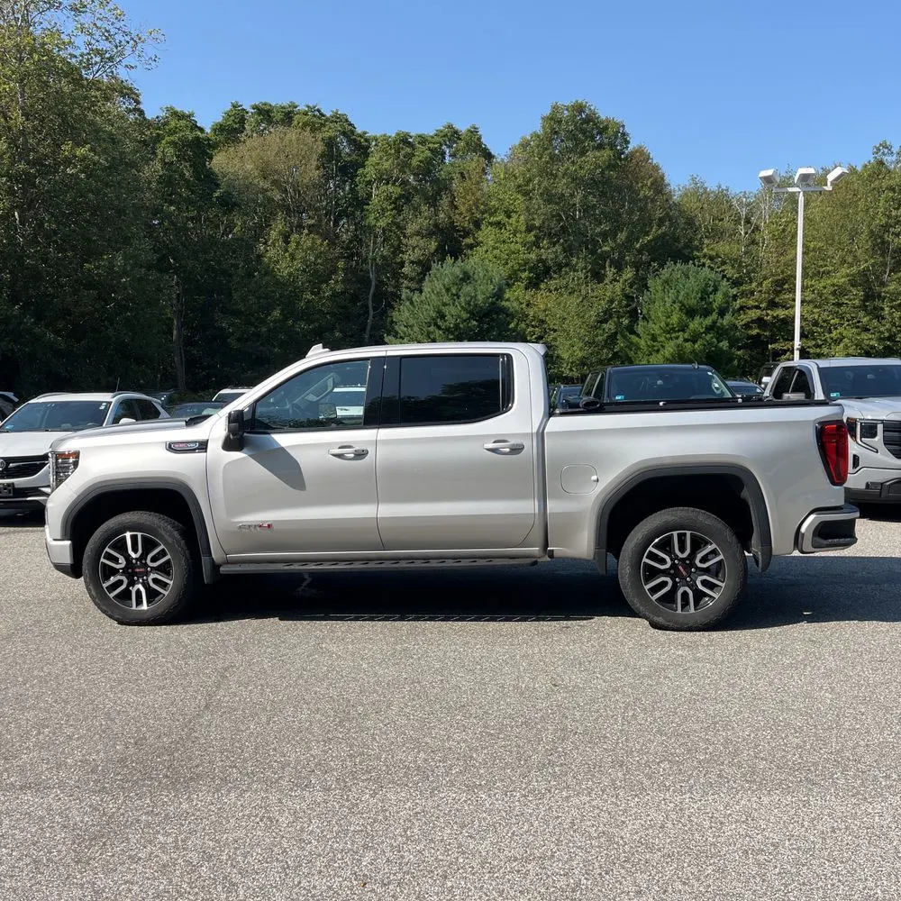 2022 GMC Sierra 1500 AT4