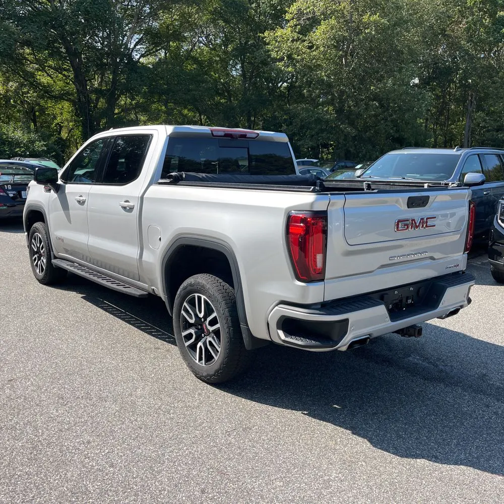 2022 GMC Sierra 1500 AT4