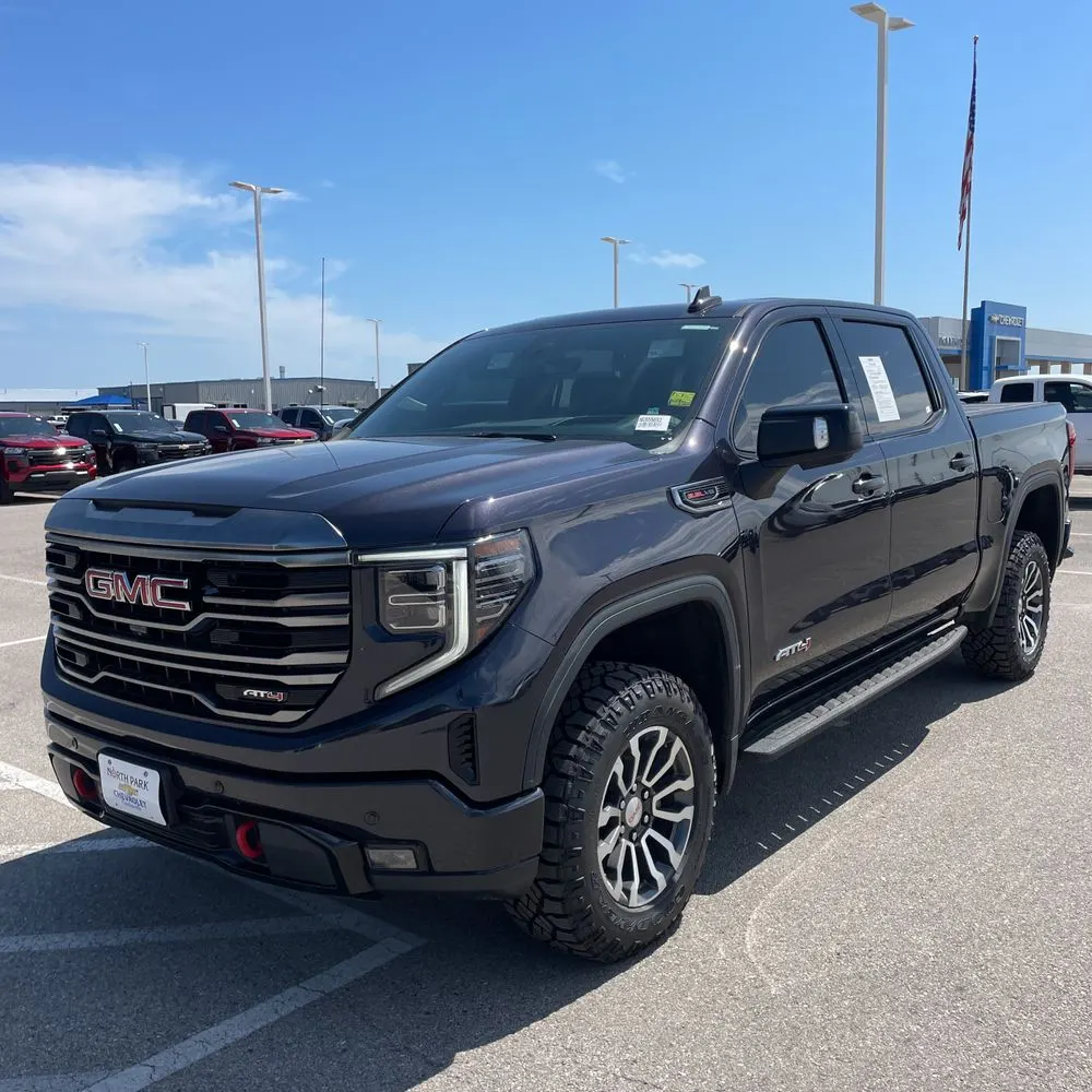 2022 GMC Sierra 1500 AT4