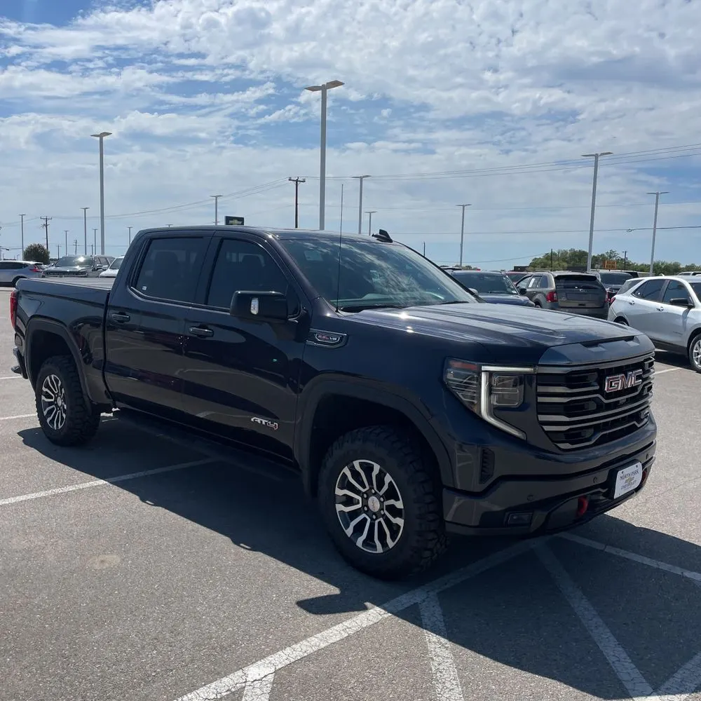 2022 GMC Sierra 1500 AT4