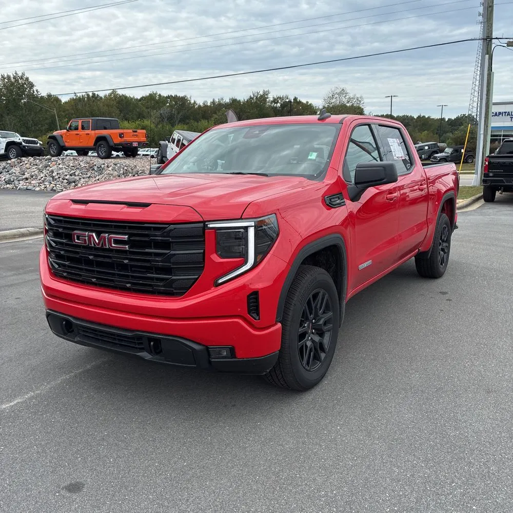 2025 GMC Sierra 1500 Elevation Standard