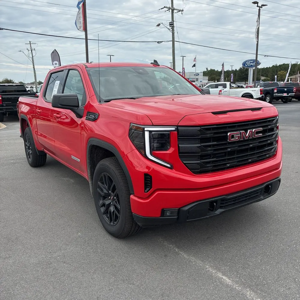 2025 GMC Sierra 1500 Elevation Standard
