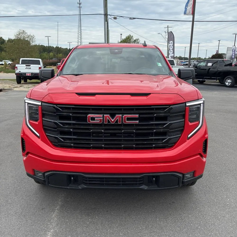 2025 GMC Sierra 1500 Elevation Standard