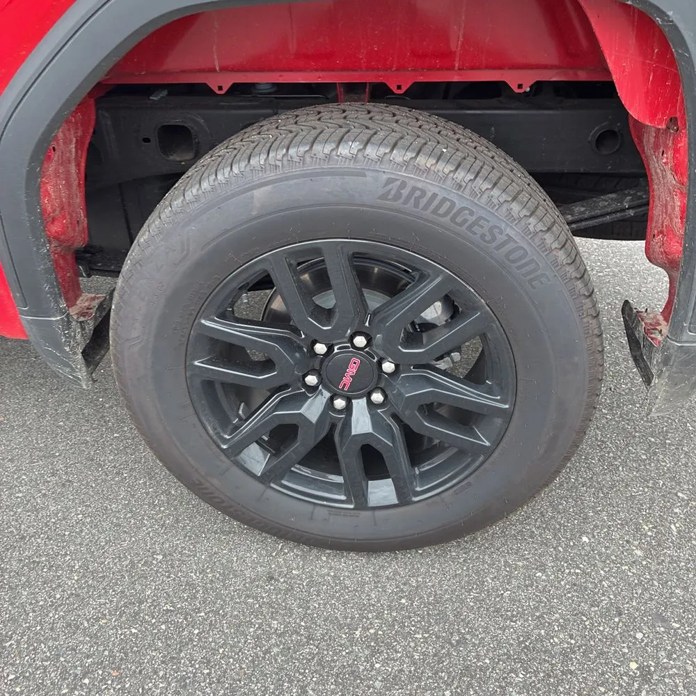2025 GMC Sierra 1500 Elevation Standard