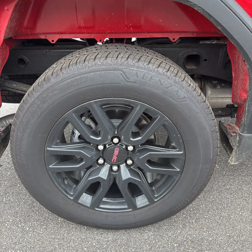 2025 GMC Sierra 1500 Elevation Standard