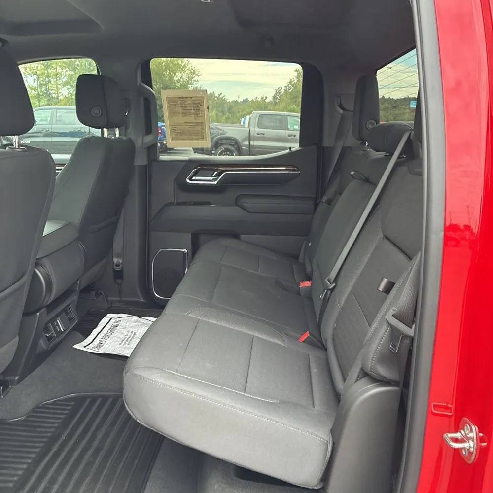 2025 GMC Sierra 1500 Elevation Standard