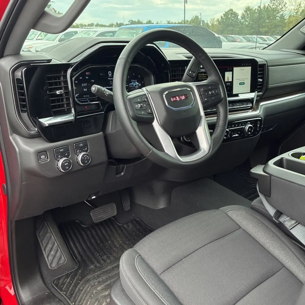 2025 GMC Sierra 1500 Elevation Standard