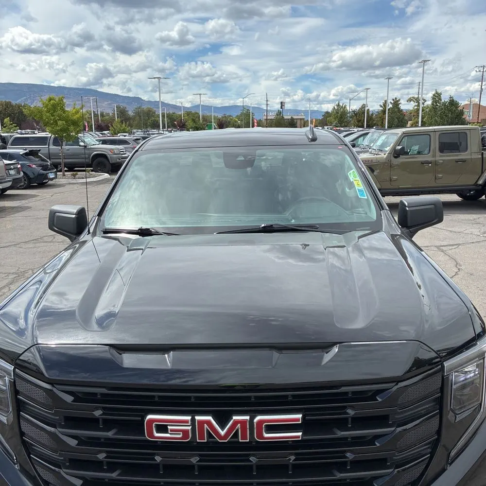 2024 GMC Sierra 1500 Elevation Standard