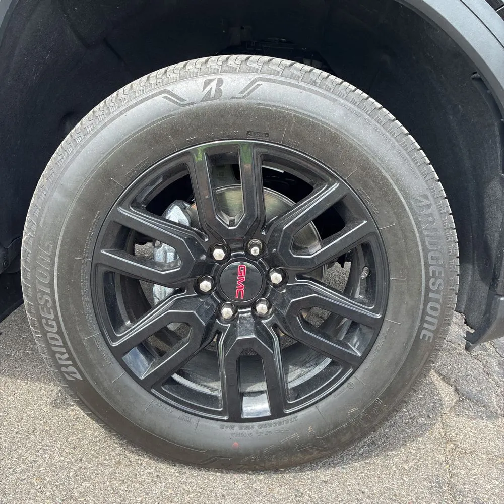 2024 GMC Sierra 1500 Elevation Standard