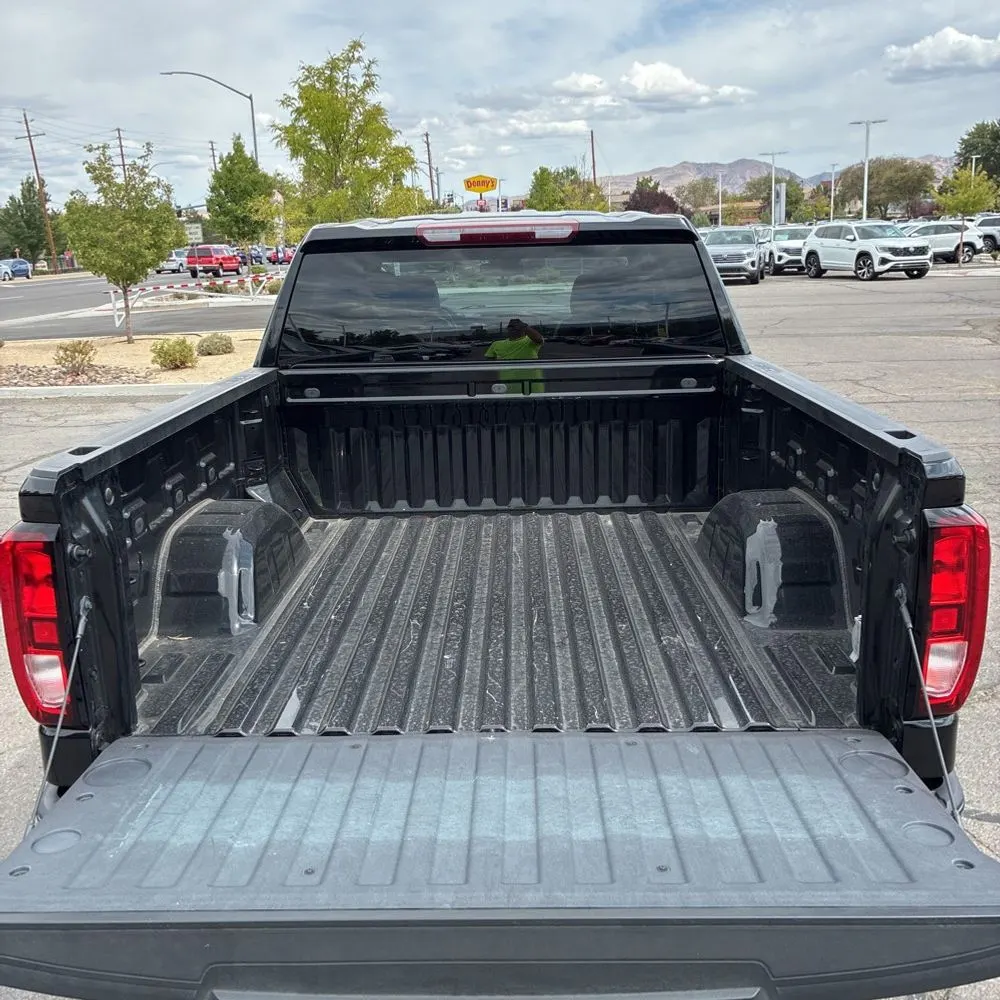 2024 GMC Sierra 1500 Elevation Standard