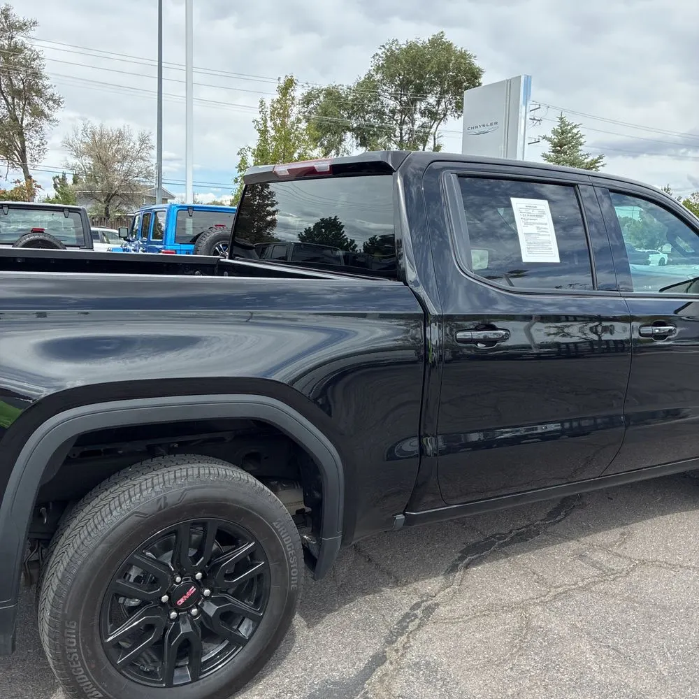 2024 GMC Sierra 1500 Elevation Standard