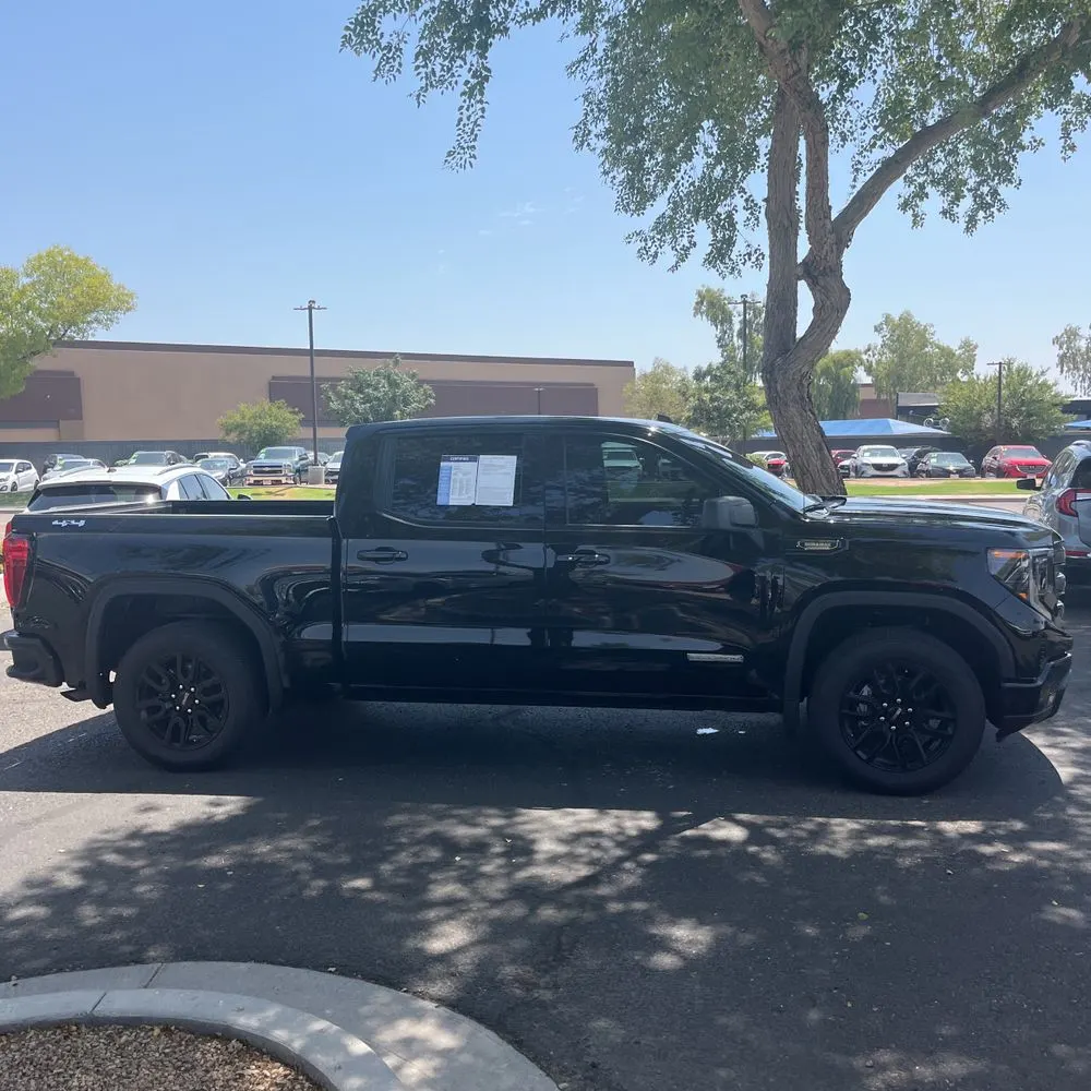2025 GMC Sierra 1500 Elevation