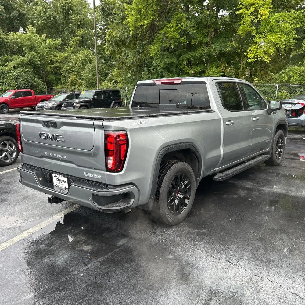 2025 GMC Sierra 1500 Elevation
