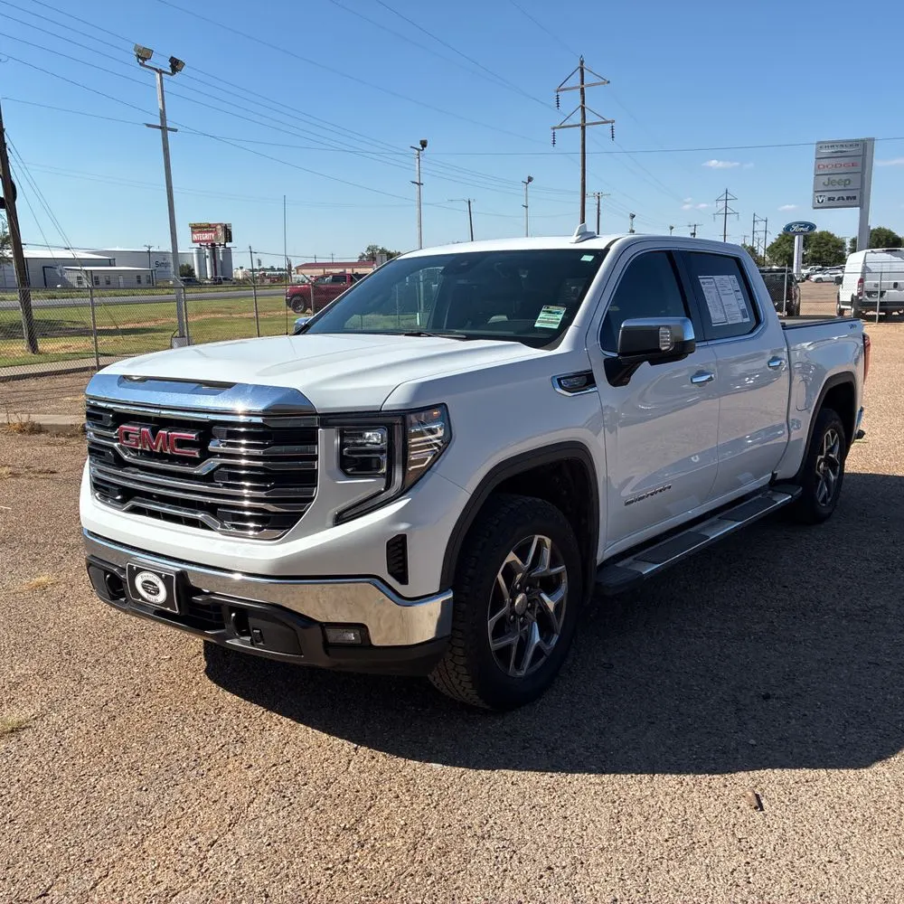 2024 GMC Sierra 1500 SLT