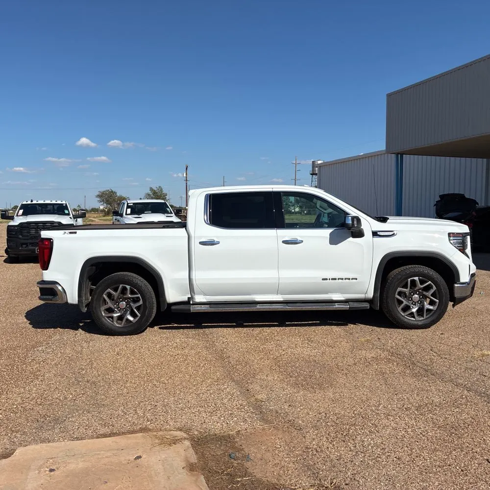 2024 GMC Sierra 1500 SLT