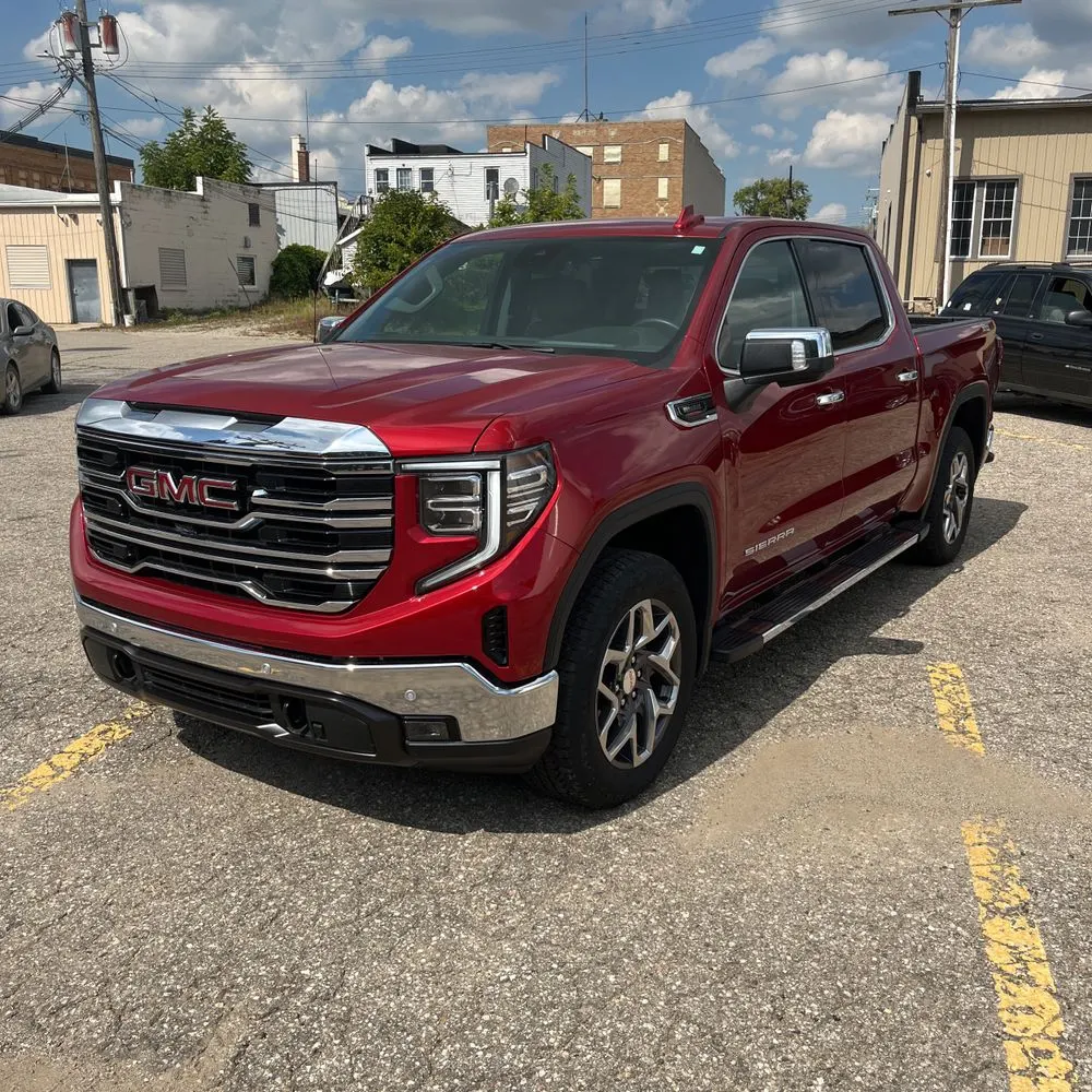 2024 GMC Sierra 1500 SLT